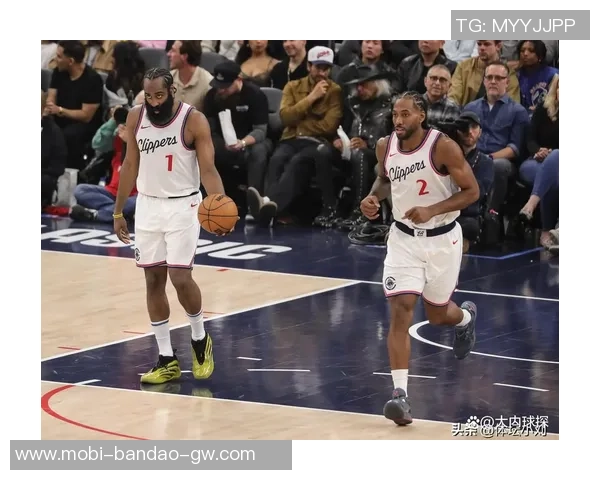 哈登称小卡夏季苦练展现侵略性已恢复赛季最佳状态