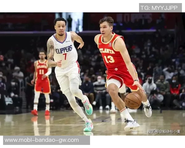 新赛季球队策略转变卢指导强调围绕明星球员构建体系